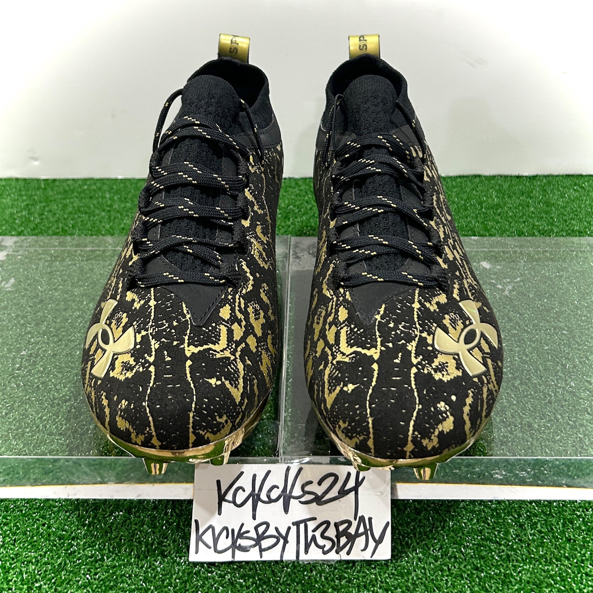 Under Armour Mens Spotlight LUX suede Football Cleats Size 9.5 Black 3024252-001 Amazon.com | Under Armour Mens Spotlight Pro Football Cleats  main image 3