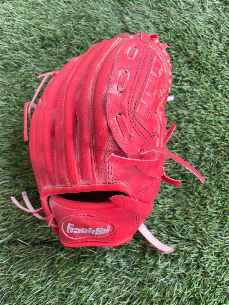 Red Used Franklin RTP Right Hand Throw Baseball Glove 9"