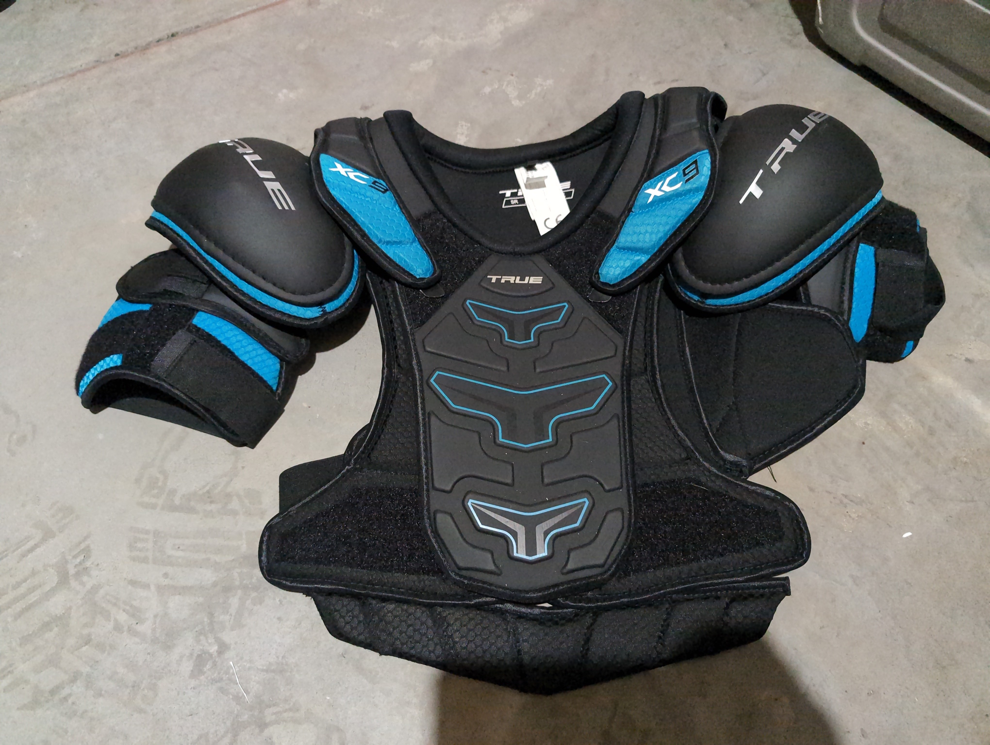 Hockey Shoulder Pads Used and New on SidelineSwap