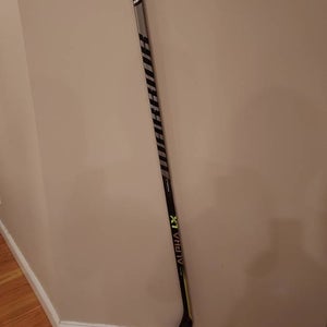 Intermediate New Right Handed Warrior Alpha LX Pro Hockey Stick W88 Pro Stock