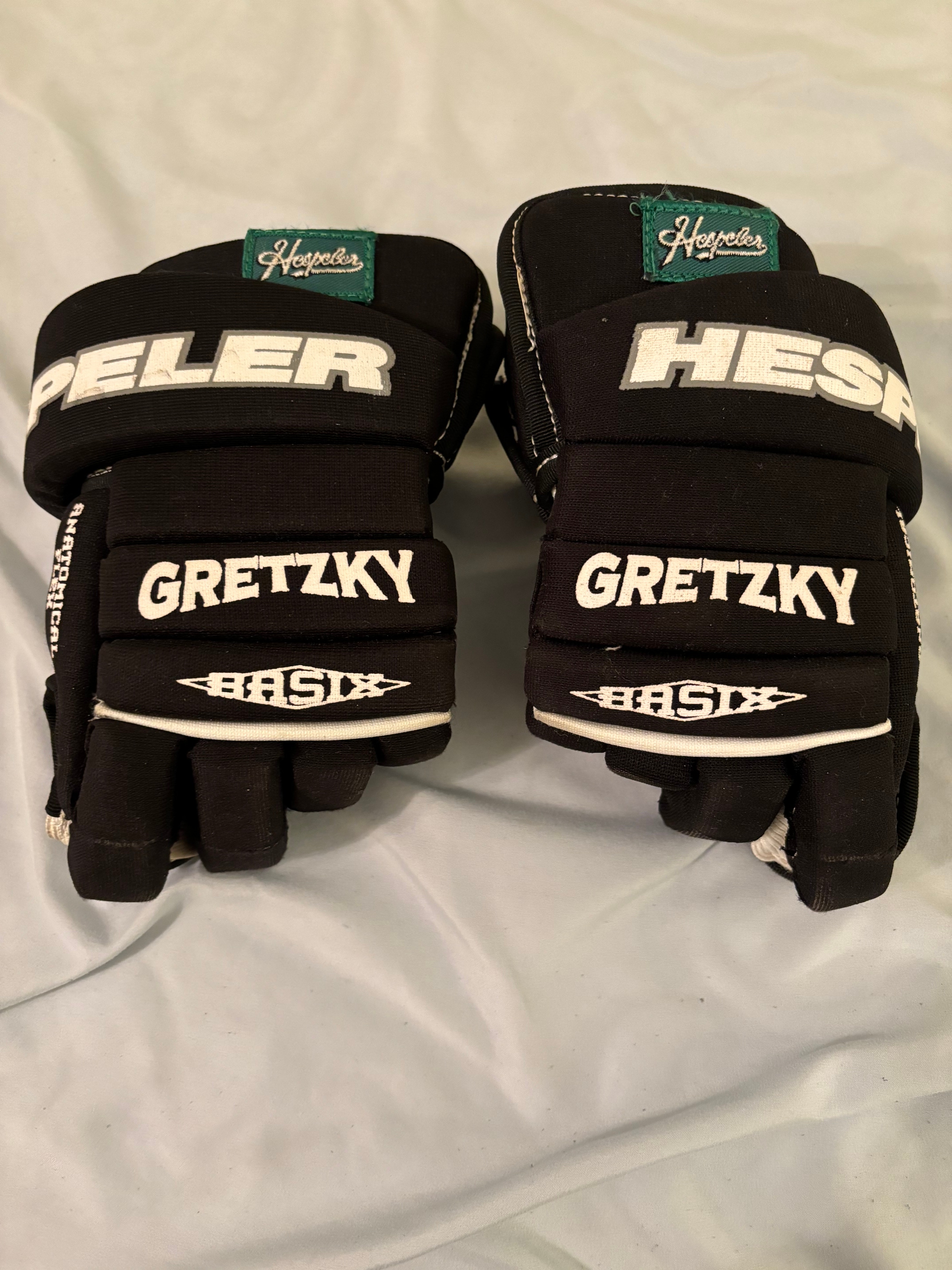 Hespeler Gretzky Basix 10” Ice Hockey Gloves