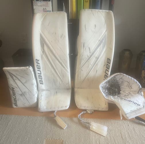 35" Regular Pro Stock Hyperlite 2 Goalie Full Set