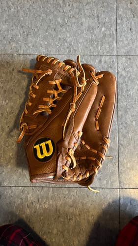 Used Right Hand Throw 12" A777 Baseball Glove