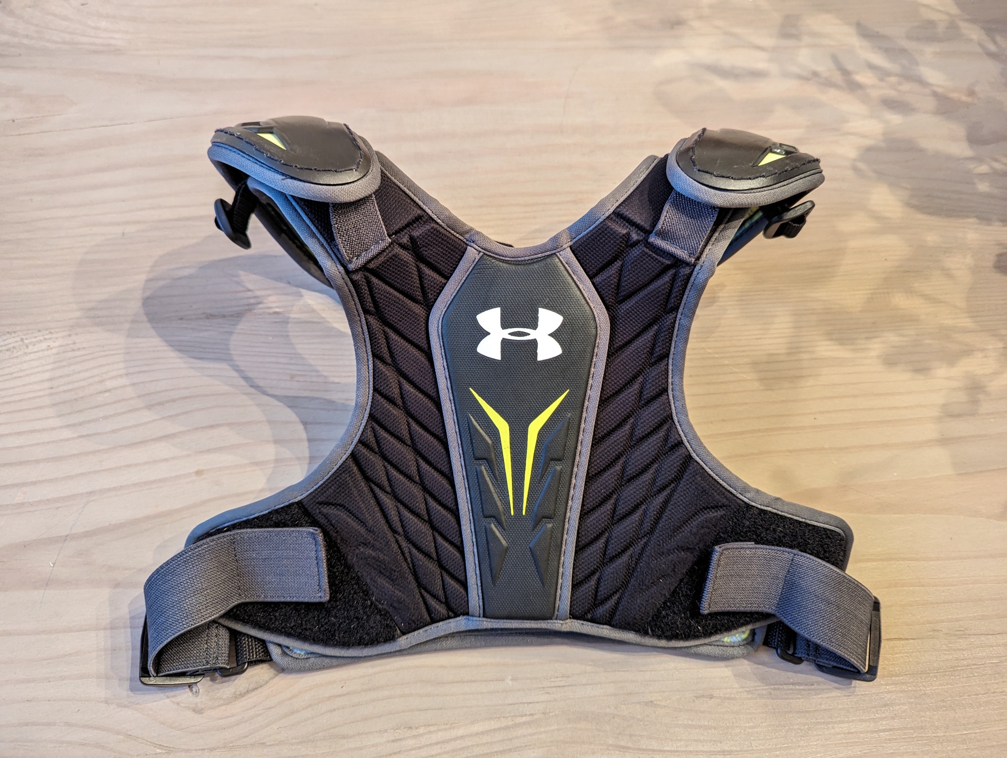 Used Youth Small Under Armour NexGen Shoulder Pads