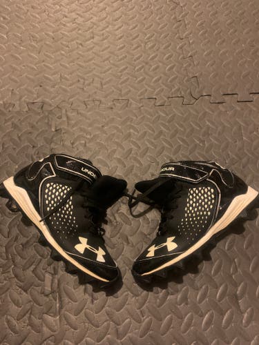 Baseball- Black Used Youth Kid's Size 5.0 Molded Cleats Under Armour High Top