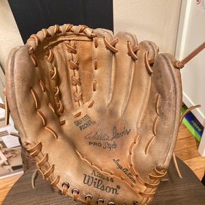 Relaced/reconditioned Wilson A2644 “Willie Davis” Glove-12’ RHT