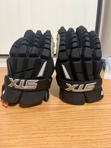 Used Black STX Surgeon RZR Medium Lacrosse Gloves