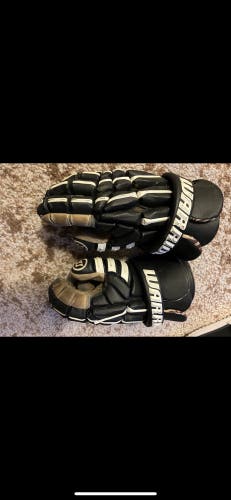 Lacrosse gloves warrior