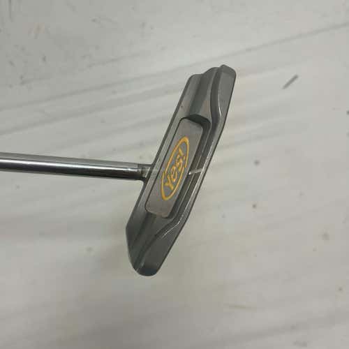 Used Yes C-groove Blade Putters