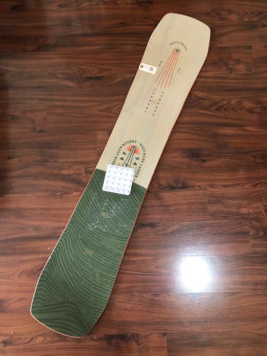 Used 150cm 2021 Arbor Westmark Snowboard Without Bindings