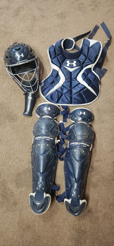 Used Under Armour Under Armour Under Armour PTH Victory Series Catching Kit Catcher's Set