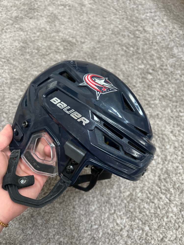 Small Bauer Re-Akt 150 Helmet