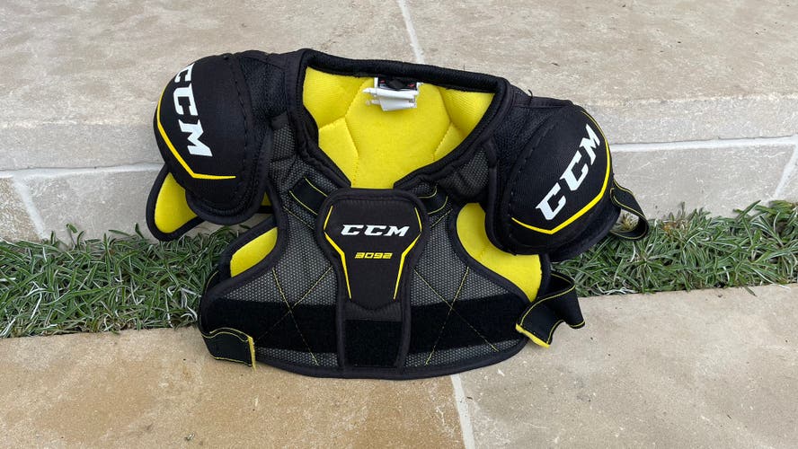 Youth CCM Chest & Shoulder Protector