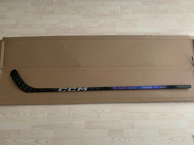 Intermediate New Left Hand CCM RibCor Trigger 8 Pro Hockey Stick P88 Pro Stock