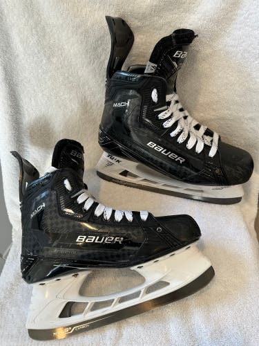 Bauer Supreme Mach Hockey Skates Size 9.5 Fit 2