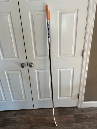 Senior Right Handed P88 Vapor Hyperlite 2 Hockey Stick