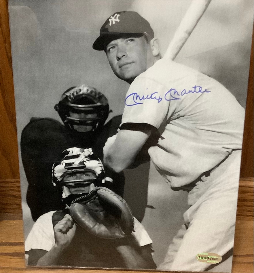 Mickey Mantle Autograghed B&W 8x10 Photo