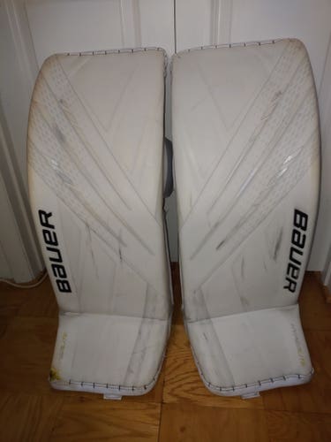 Used Medium Bauer Hyperlite Goalie Leg Pads