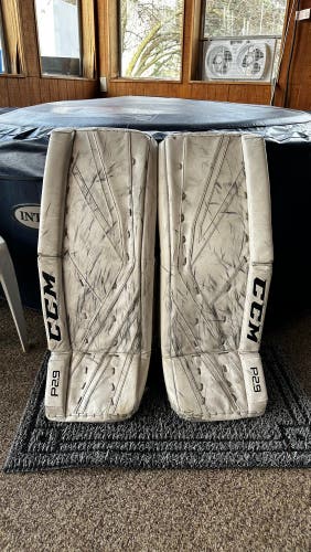 CCM 31+1 Goalie Pads