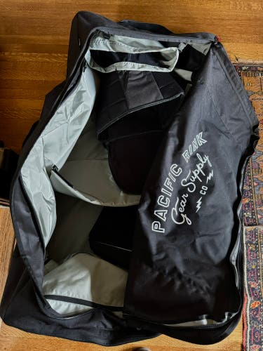Pacific Rink goalie bag black used