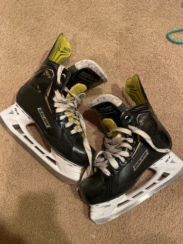 IN GREAT SHAPE Bauer Supreme S29 Size 5 Hockey Skates