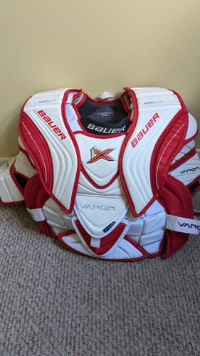 Used Intermediate Small Bauer Vapor 1X Goalie Chest Protector