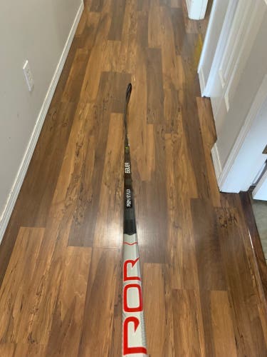 Bauer hyperlite senior hockey stick
