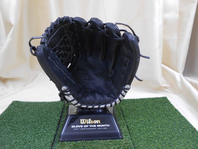 Wilson A2000 ASO 12" Pitcher's Baseball Glove RHT SAME DAY SHIPPING!