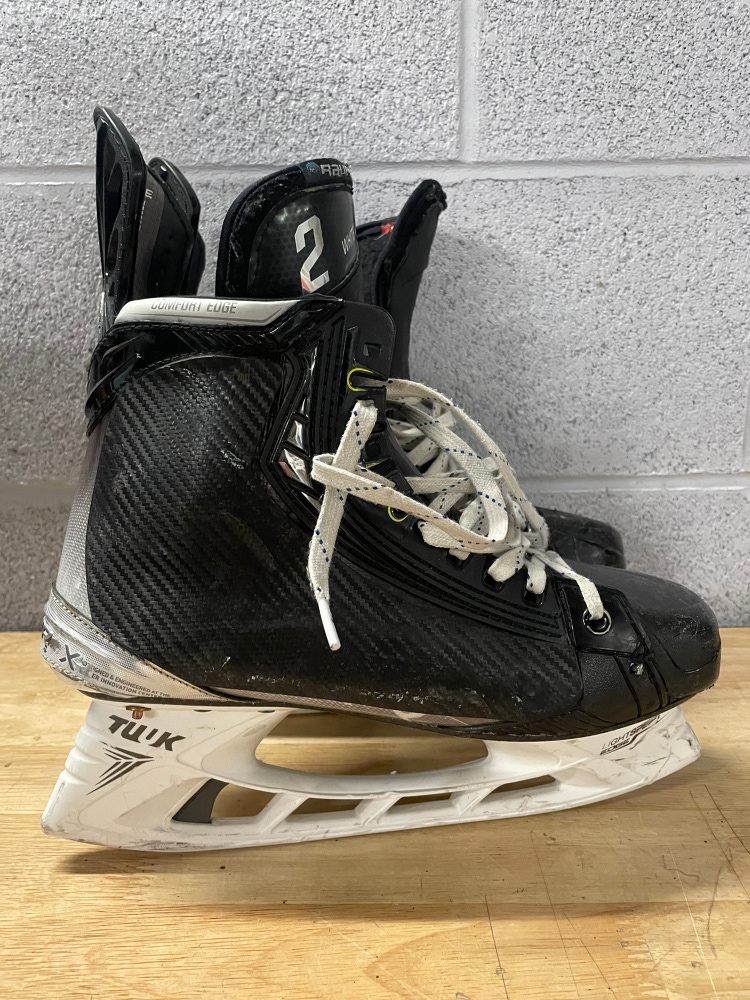 Pro Stock 8.5 Bauer Vapor Hyperlite Hockey Skates