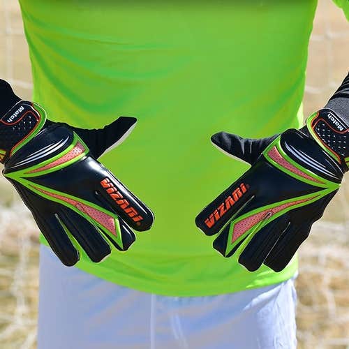 Vizari Junior Match Glove | Black/Green Size 7 | VZGL80004-7