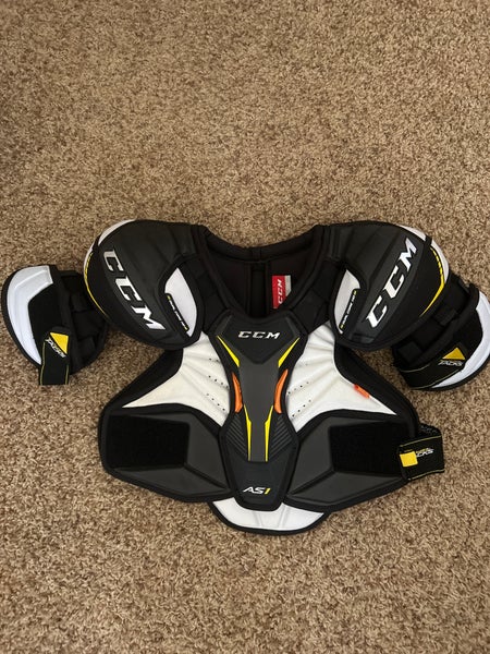 CCM Super Tacks AS1 Youth Hockey Shoulder Pads