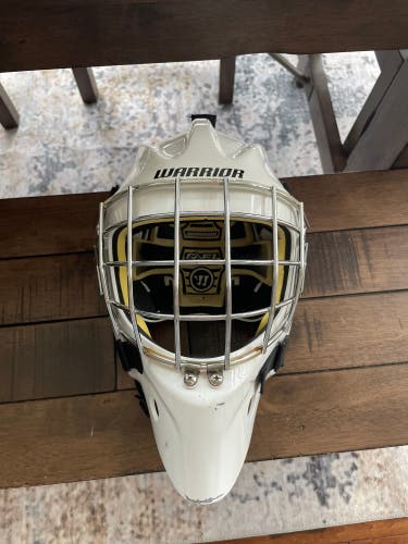 Used Warrior R/F1 Goalie Mask