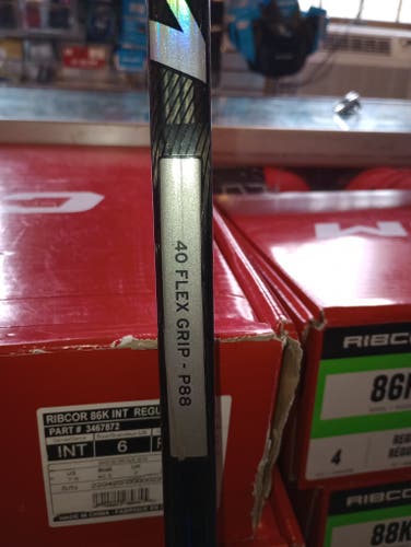 New Junior CCM Right Handed RibCor Trigger 6 Pro Hockey Stick P88 Uncut 56.5"