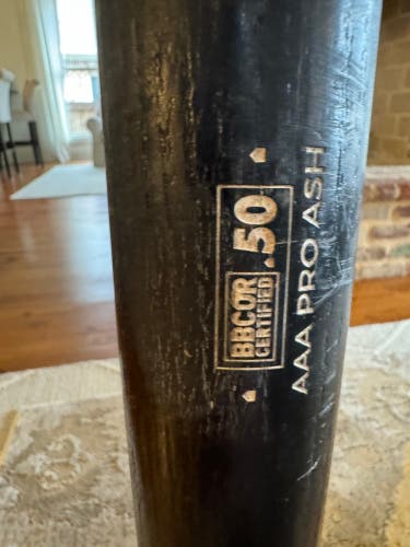 BBCOR Certified Ash (-3) 28 oz 31" White Stock Bat