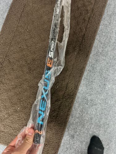 New Left Hand P92 Nexus E5 Pro Hockey Stick