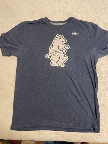 Chicago Cubs Nike T-Shirt men’s large