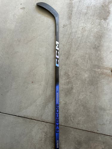 New Right Handed P28 Pro Stock RibCor Trigger 8 Pro Hockey Stick