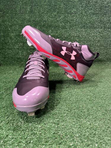 Team Issued Under Armour Thomas #24 Spine Heater Mid ST 13 Size Baseball Cleats