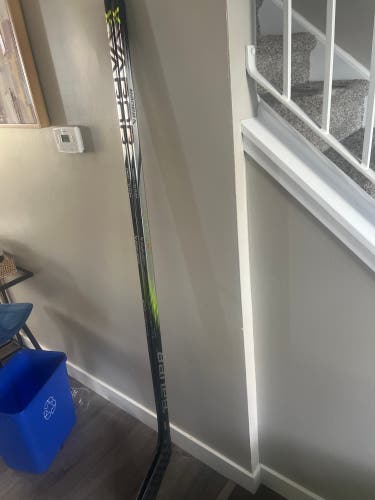 2 Bauer Hyperlite 2 Hockey Sticks P92m/70 Flex