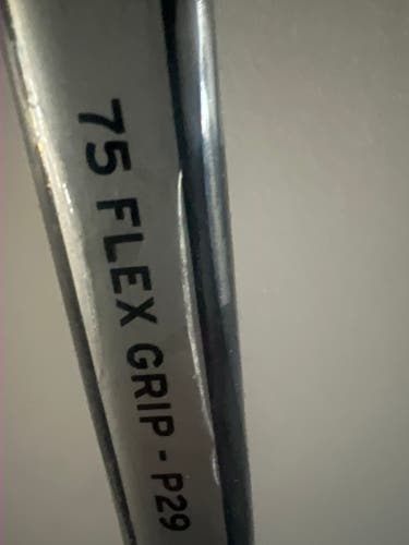 New Right Handed P29 75 RibCor Trigger 7 Pro Hockey Stick