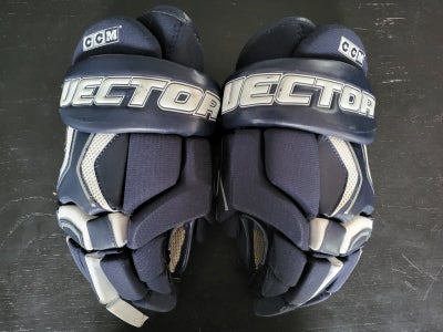 Used CCM Vector Gloves 13" junior
