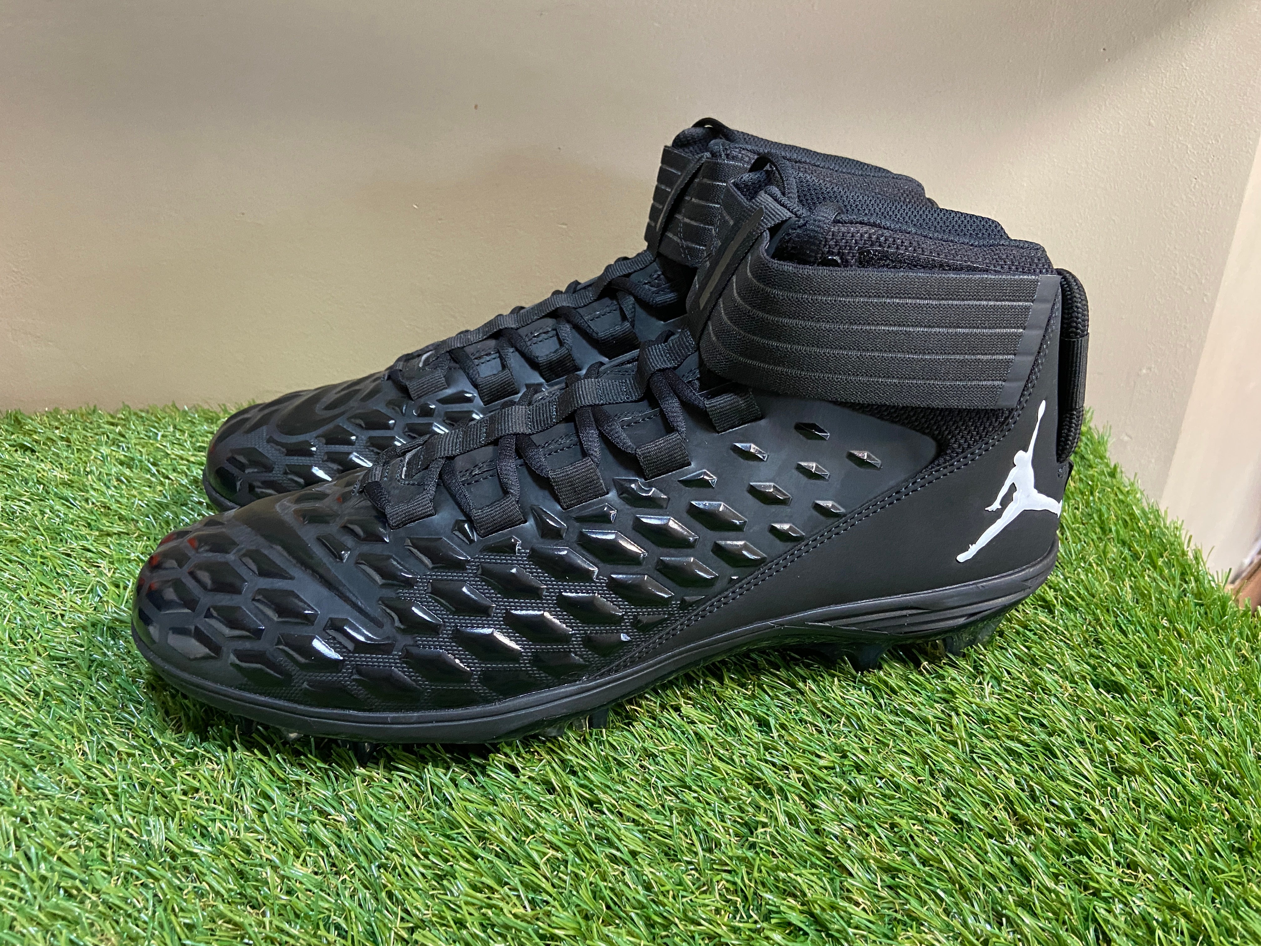 Nike Jordan Force Savage Pro 2 Men\'s Sz 14 Football Cleats Black New CV1663-003 Nike Air Jordan Force Savage Pro 2 Black Football Cleats  main image 2