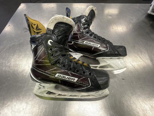 Used Bauer S190 Junior 04 Ice Hockey Skates