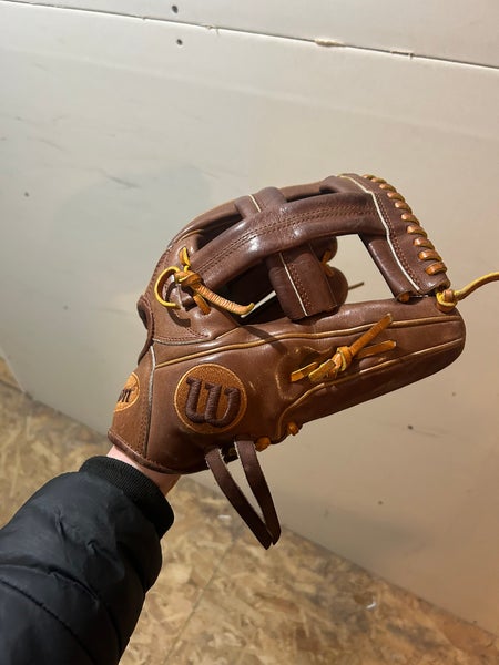 2022 Infield 11.75" A2000 Baseball Glove