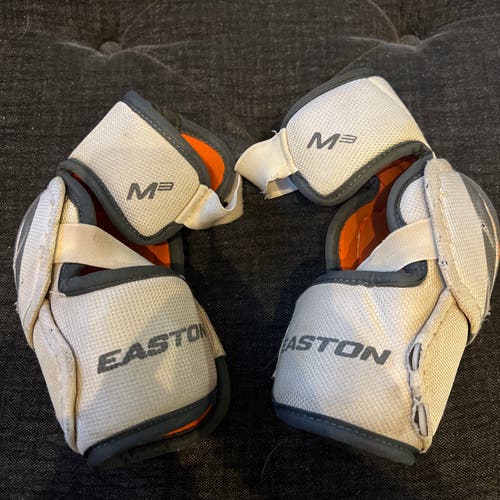 Used Large Easton  M3 Elbow Pads