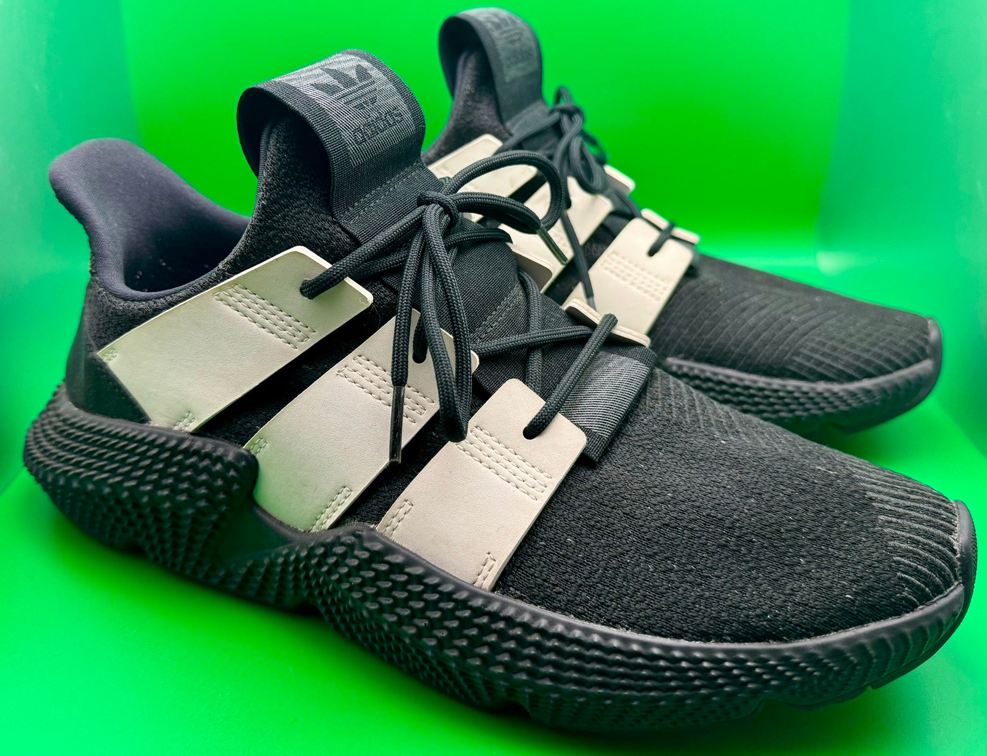 prophere green black
