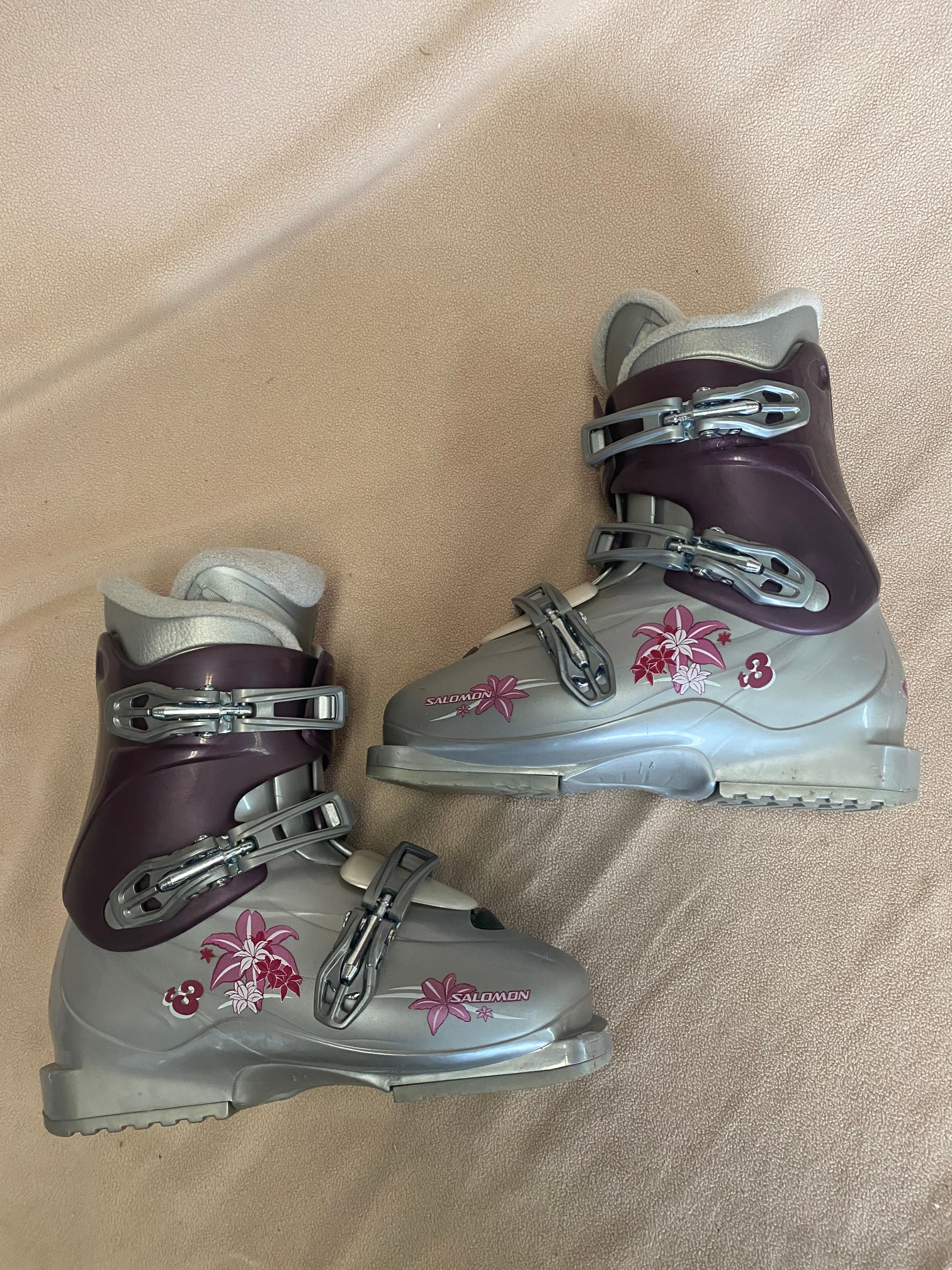 Women's Used Salomon All Mountain Performa T3 Ski Boots