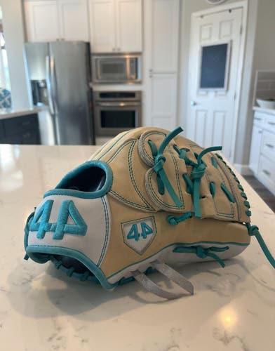 New 44 pro glove