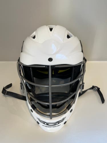 Used Cascade CS-R Youth Helmet