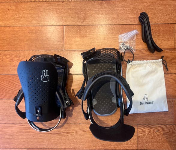 Men's Medium  All Mountain Bataleon asymwrap astro bindings Snowboard Bindings